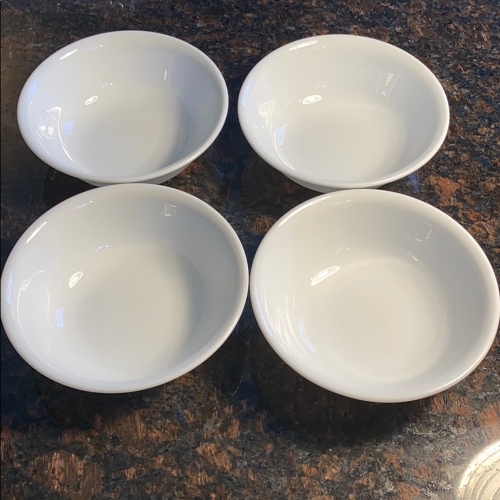 4 Corelle Just White 18oz. Cereal Bowls - Picture 3 of 7
